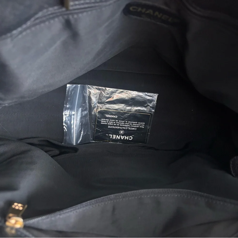 Authentic CHANEL black Caviar leather timeless Dome tote - Picture 13 of 16